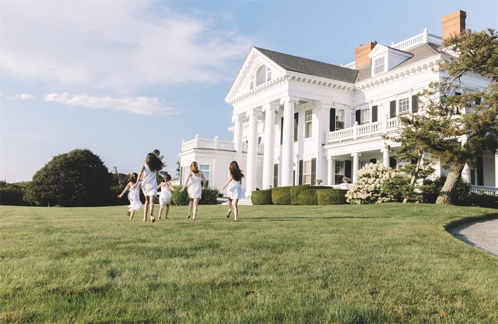 A Newport Summer: Off Bellevue