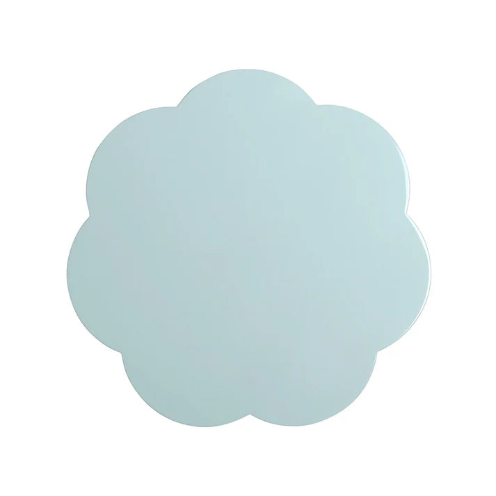 Lacquered Scalloped Placemats