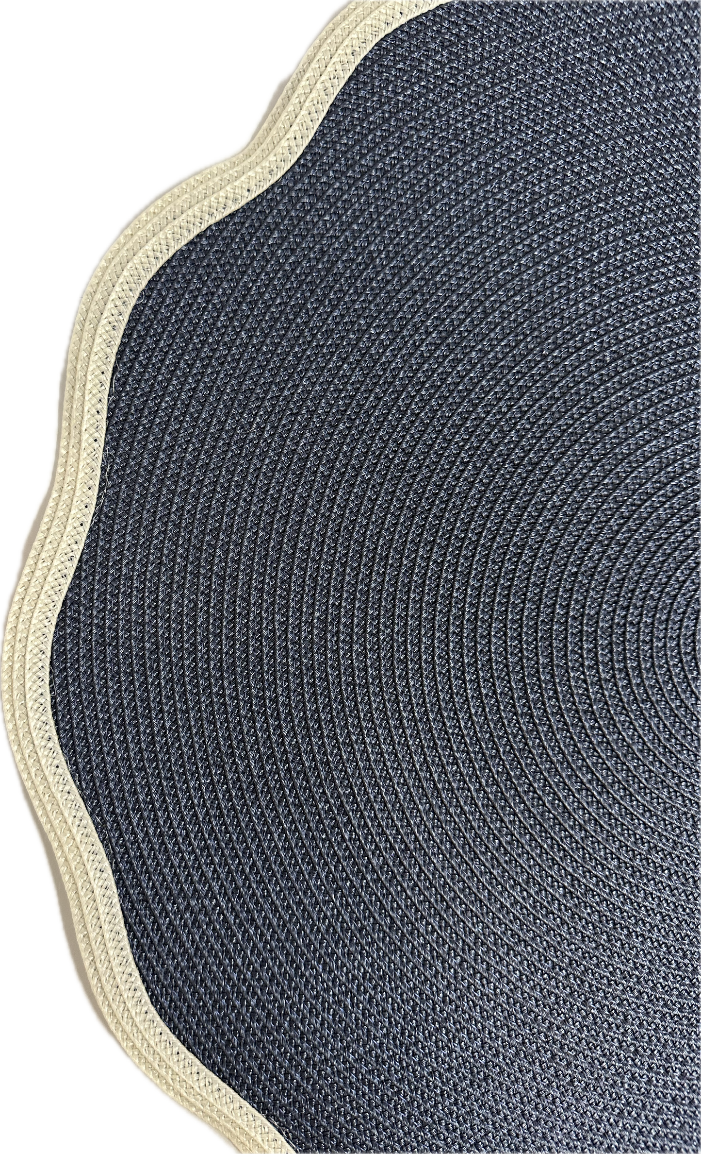 Ivory Edge Round Scallop Placemat S/4