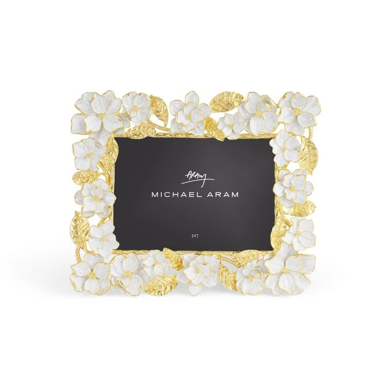 Gardenia Sculpted Frame