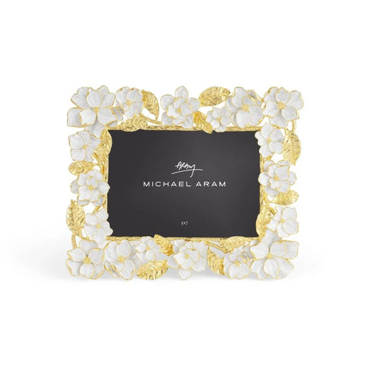 Gardenia Sculpted Frame