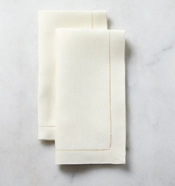 Classico Table Linens