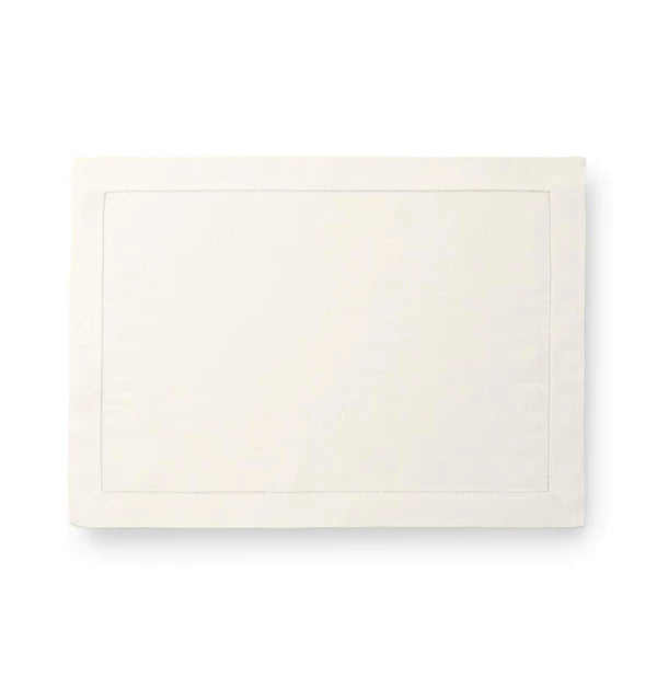 Classico Table Linens