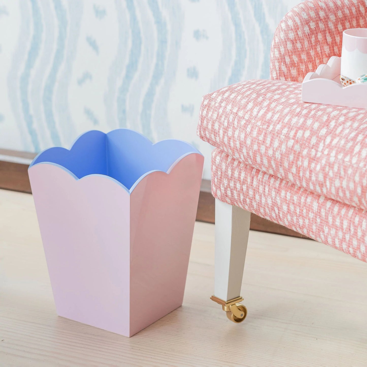 Enameled Scallop Double Color Waste Bin