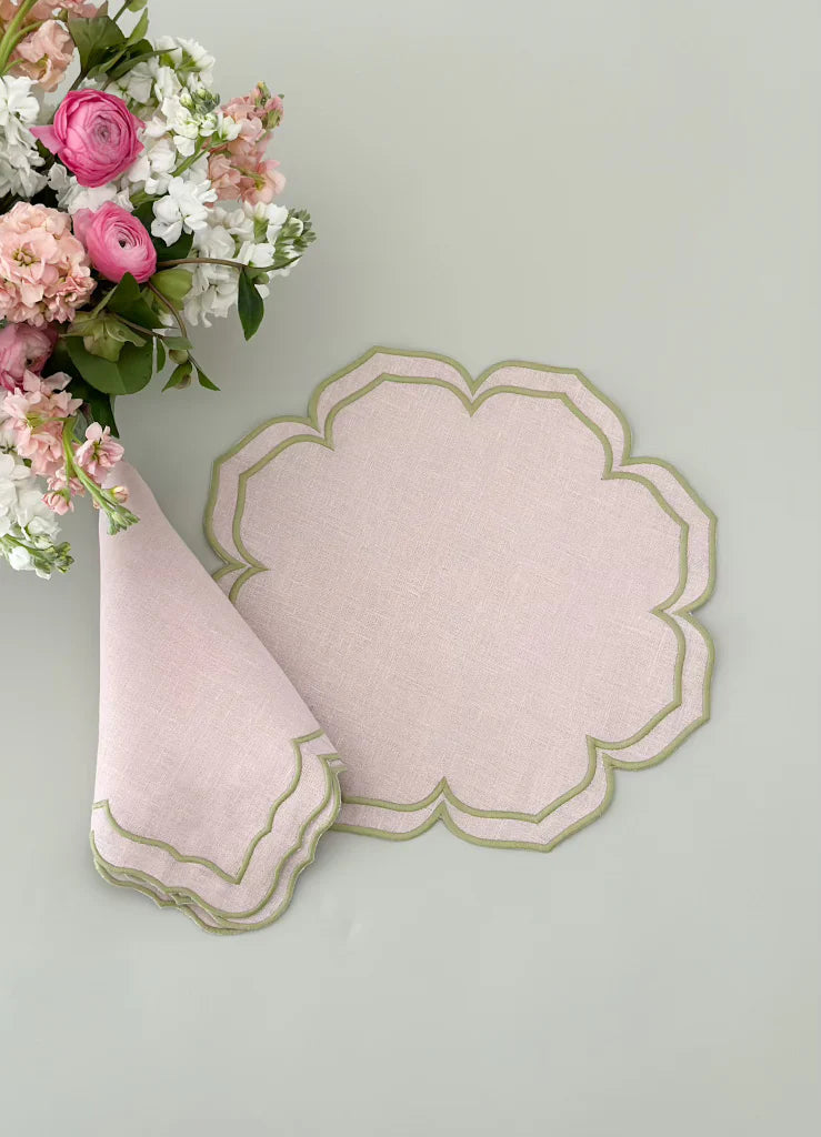 Petal w/Green Table Linens Set/4