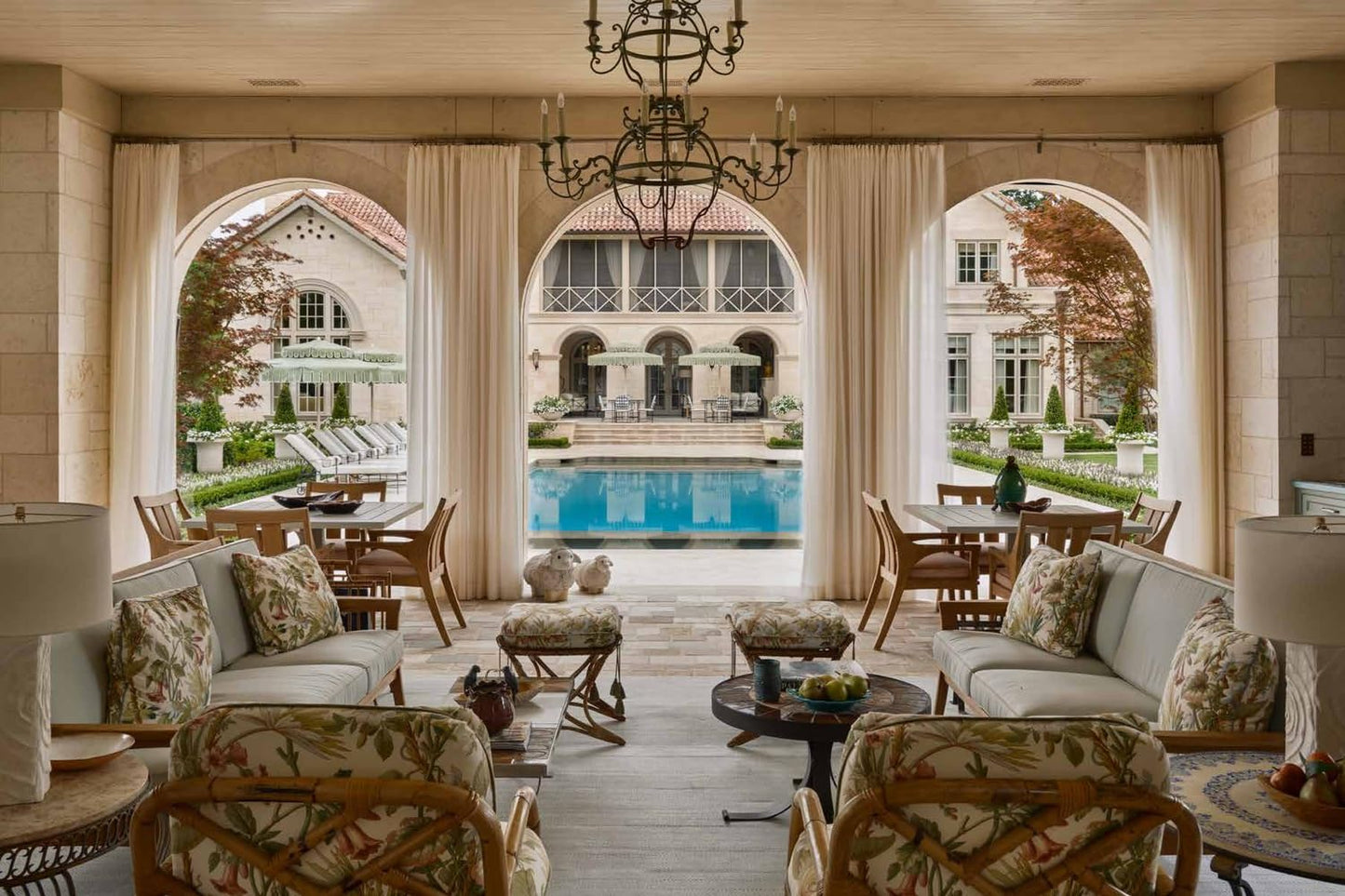 The Glamourous House