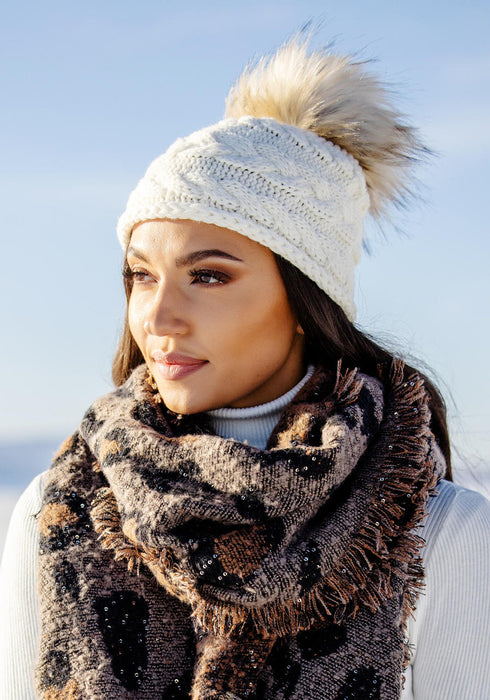 Cable Knit Oversized Pom Hat